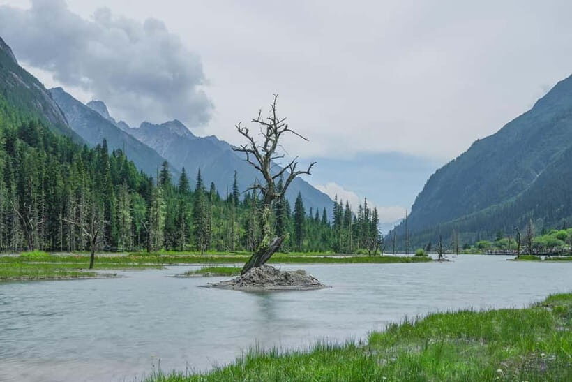 Chengdu: Siguniang Mountain Scenic Area Private Tour - Discovering Siguniang Mountain