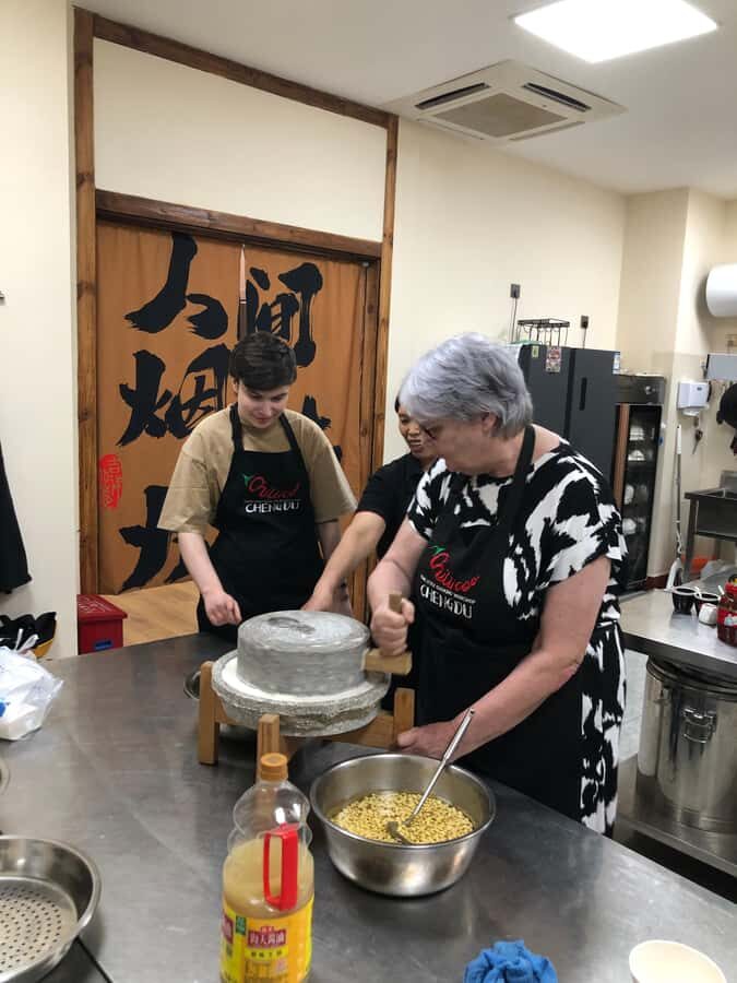 Chengdu: Tofu Cooking Class with Market Visit and Drinks - A Detailed Look at the Itinerary
