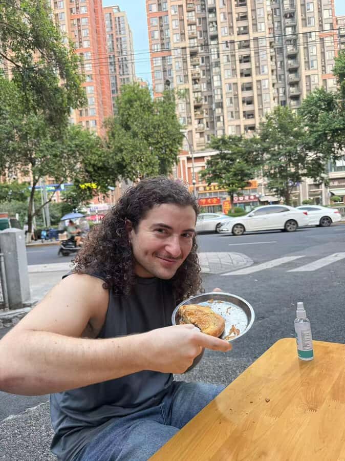 Chengdu's Hidden Bites: A Tuktuk Adventure - What Travelers Can Expect