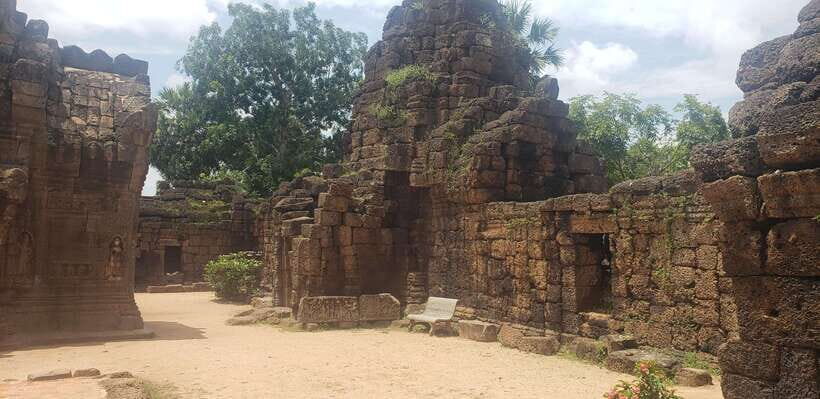 Chi so mountain _ Ta moa zoo_ Bati temple Tour - Why This Tour Is Worth Considering