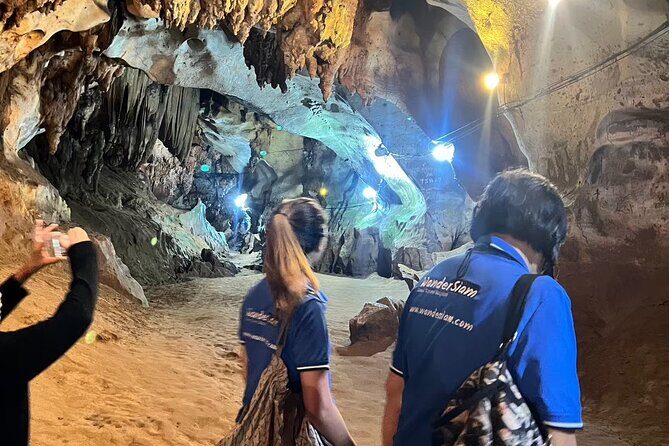 Chiang Mai Day Tour: Chiang Dao Cave and Hill Tribes - Physical Considerations and Practical Tips