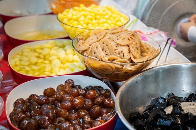 Chiang Mai: Evening Sightseeing and Food Tastings Guided Tour - The Value Proposition