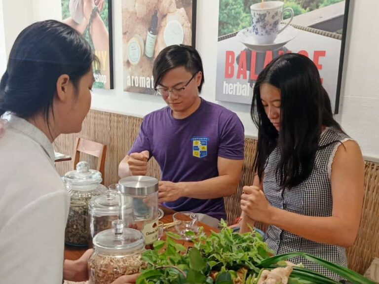 Chiang Mai: Herbal Tea, Thai Inhaler & Massage Ball Workshop - What to Expect from the Workshop