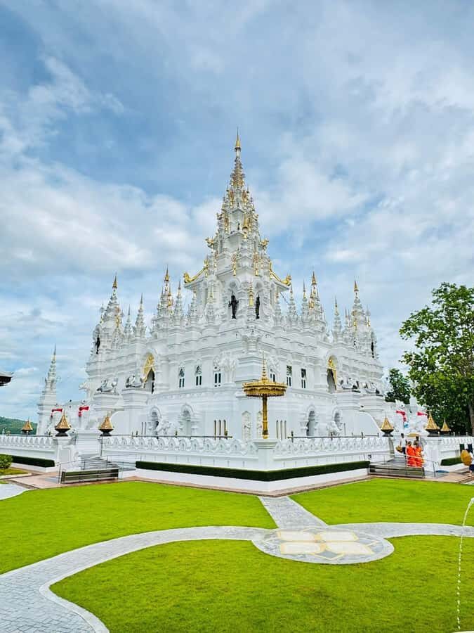 Chiang Mai: Loha Prasat & Mae Sap Cave Guided Day Trip - Why This Tour Offers Great Value