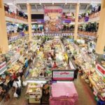 Chiang Mai: Morning Lanna Cultural Experience Tour - Participating in Almsgiving: A Moment of Reflection