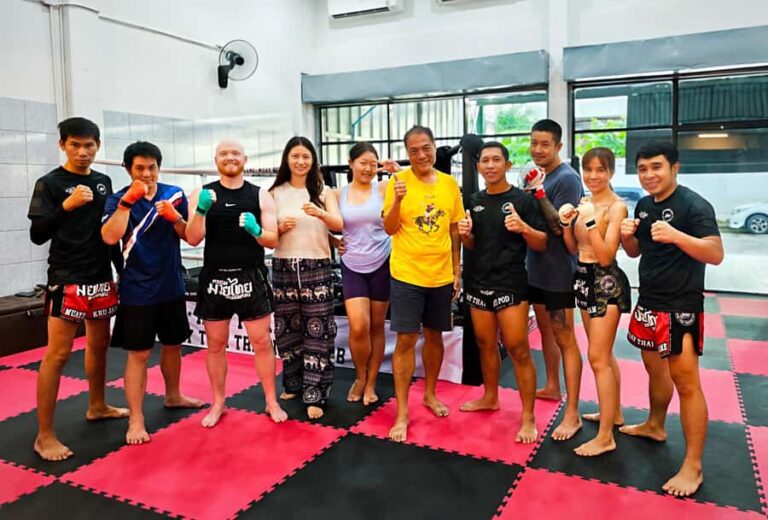 Chiang Mai: Muay Thai Class, Street Food & Show with Pickup - Detailed Breakdown of the Itinerary