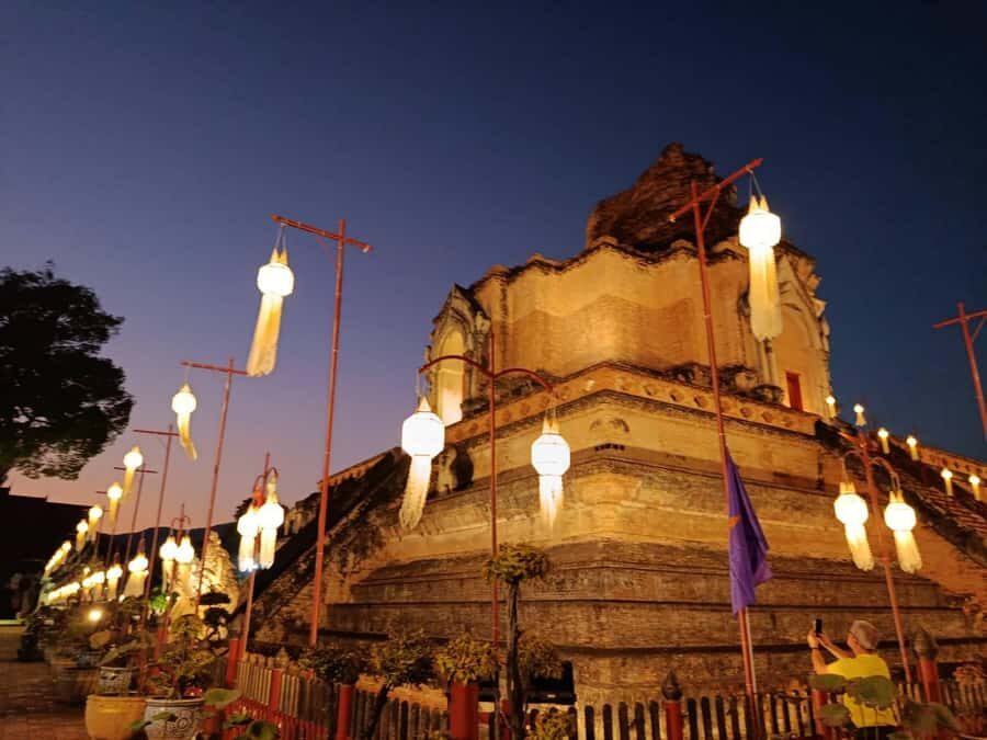 Chiang Mai: Temples & Old City Hidden Gems with local guide - The Value of This Tour