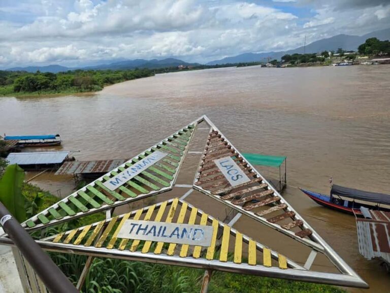 Chiang Rai: Doi Mae Salong, Mae Sai border & Golden triangle - Tea Plantation & Highland Charm