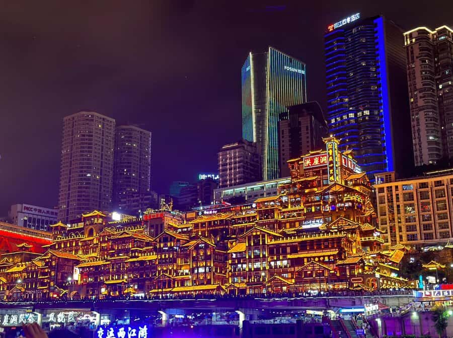 Chongqing: 50mins Night Yangzte Cruise update VIP class - The Boarding Experience and Route Options