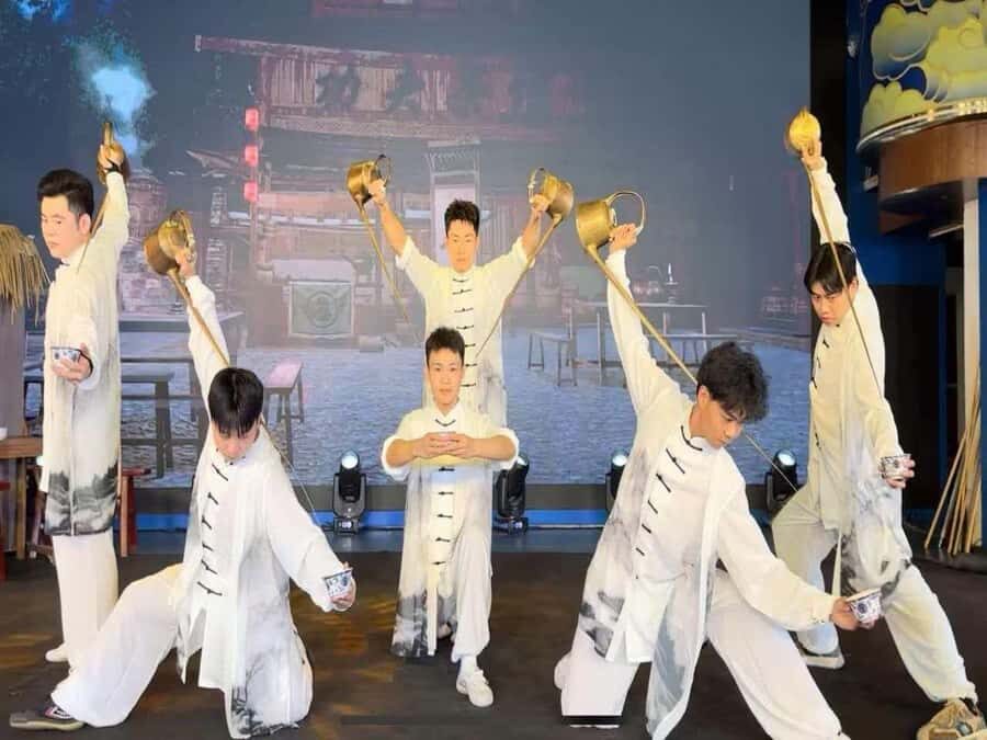 Chongqing: Face-Changing Show, Sky Deck & Night Cruise - The Sky Deck: A Perfect Viewpoint