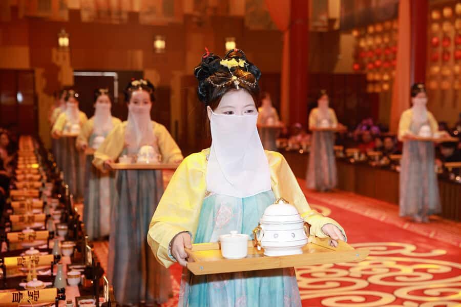Chongqing: Imperial Cultural Dinner Show  QingYuYan - The Culinary Side: Sichuan Cuisine and Imperial Wines