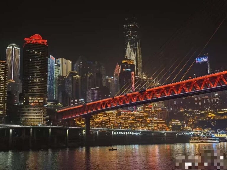 Chongqing: Small Group City Tour with Hot Pot-English - Price and Value