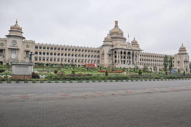 City tour of Beautiful Bengaluru - Half Day - Lalbagh Botanical Garden: A Breath of Fresh Air