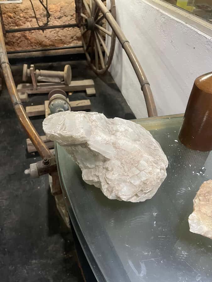 Colombo: Gem Museum and Factory Tour with Port Pickup - What Makes This Tour Stand Out