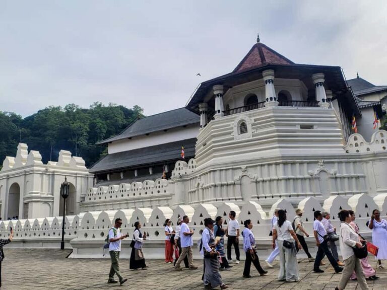 Colombo: Kandy Temple & Ridi Viharaya( Silver Temple) - The Journey: Practical Details and What to Expect