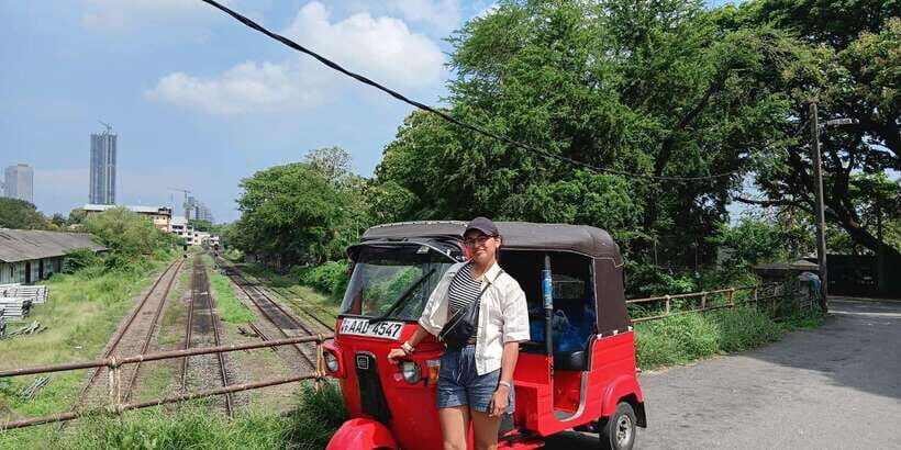 Colombo Private Guided City Tour by Tuk Tuk - All Inclusive - What Does the Tour Cover?