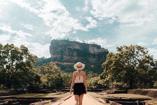 Colombo to Sigiriya and Dambulla Day Tour - Detailed Breakdown of the Experience