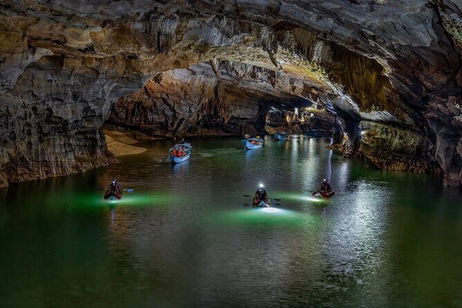Conquer of Phong Nha Cave 4,5 km by kayaking Group Tour - What’s Included and What To Keep in Mind
