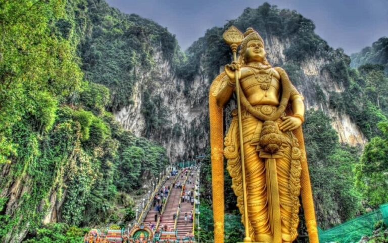 Cultural Malaysia: Batu Caves, Batik and Pewter Luxury Tour - An In-Depth Look at the Tour Experience