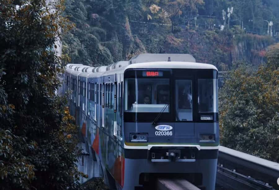 CyberChongqing: Neo-Futuristic City Tour - Practical Insights