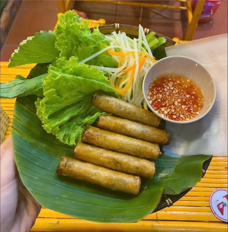 Da Nang: Seven Local Food Tasting & Sightseeing by Scooter - The Itinerary and What to Expect