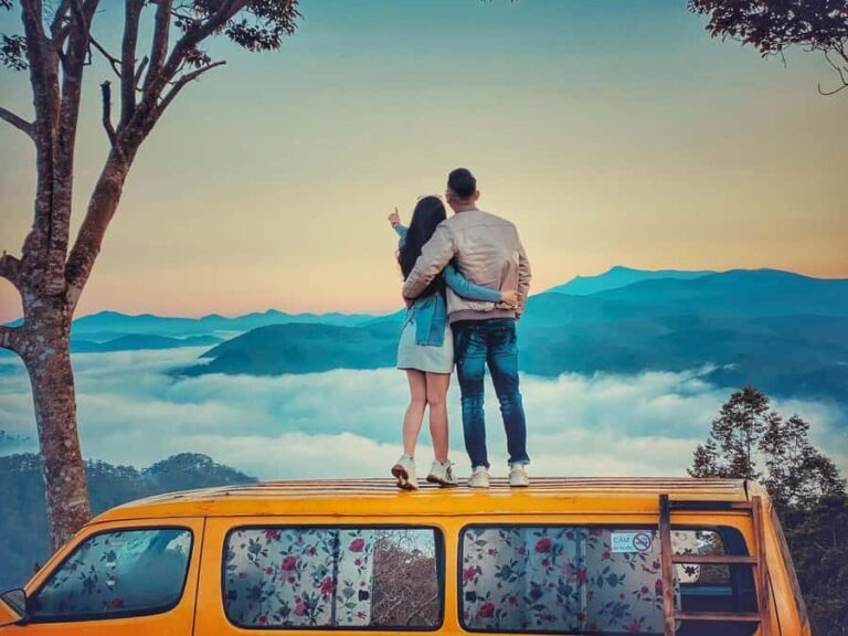 Dalat City Sightseeing Sunrise Cloud Hunting Tour With Cafe - Breakfast and Refreshments