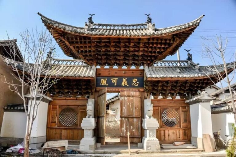 DaliJianchuan Ancient Town Woodcarving & Cuisine - Exploring Jianchuan Ancient Town