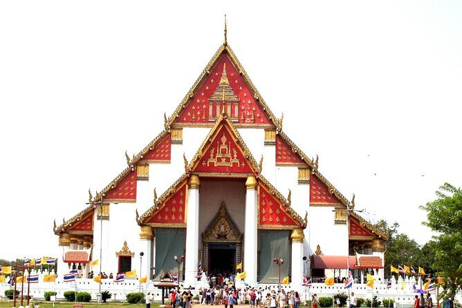 Damnoen Saduak and Railway Market & Ayutthaya Private Tour - Why This Tour Works Well for Travelers