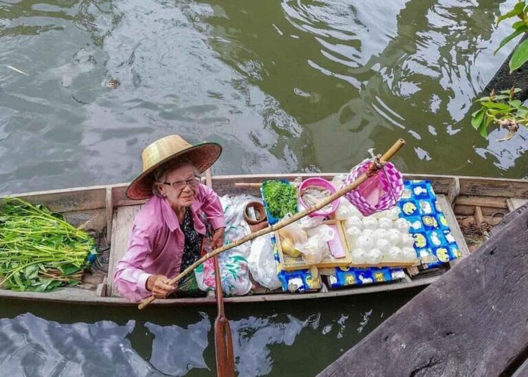 Damnoen Saduak Floating & Maeklong Train Market Day Tour - Transportation and Guide Quality
