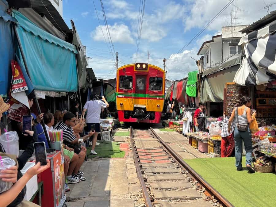 Damnoen Saduak & Maeklong Market Include Lunch -Private Tour - The Sum Up