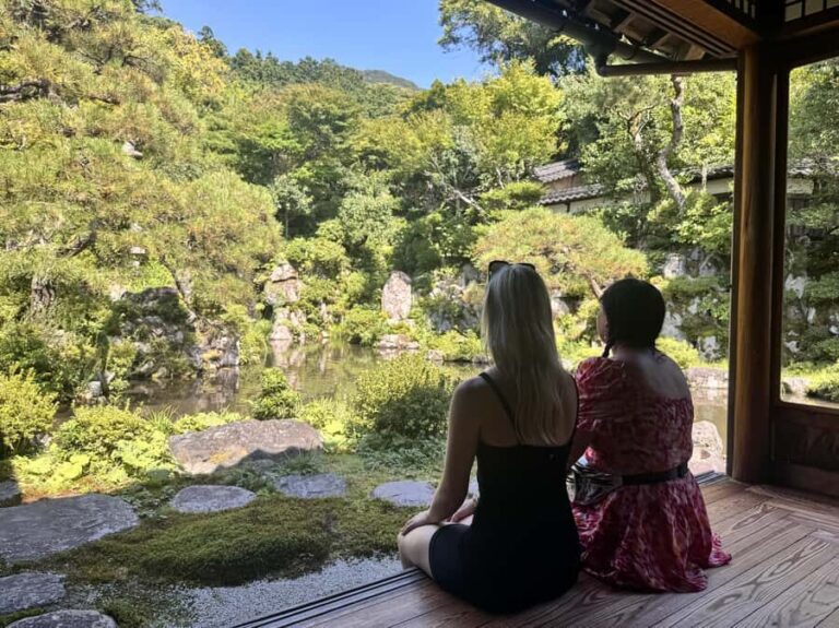 Day Trip to Tottori from Osaka: Dunes, Sake & Scenic Views - Transportation and Group Dynamics