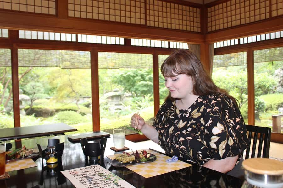 Deep Kyoto: Local Cuisine, Tranquil Temples on Premium Bus - The Itinerary: A Balance of Serenity and Flavor