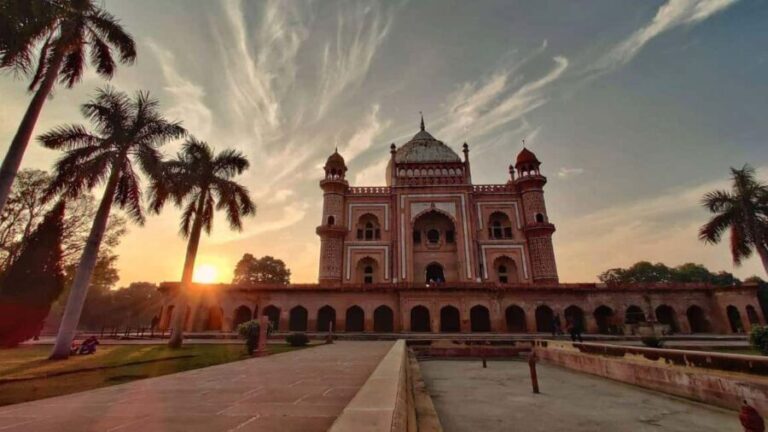 Delhi: 2-Day Private Guided Tour with Car - Day 2: Modern Delhi and Cultural Landmarks