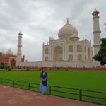 Delhi: Agra and Taj Mahal Overnight Tour with Fatehpur Sikri - An In-Depth Look at the 2-Day Itinerary