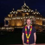 Delhi: Akshardham Temple Guided Tour with Light & Water Show - Practical Details and Tips