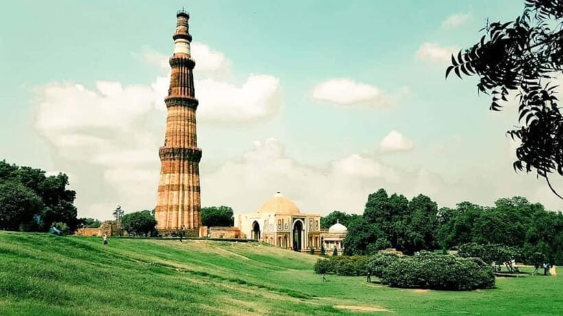 Delhi: Full-Day Private Guided Tour with Lunch - The Sum Up
