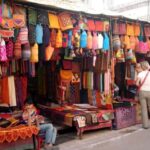 Delhi: Guided Shopping Tour Experience w/Local Expert Guide - What Makes This Tour Stand Out