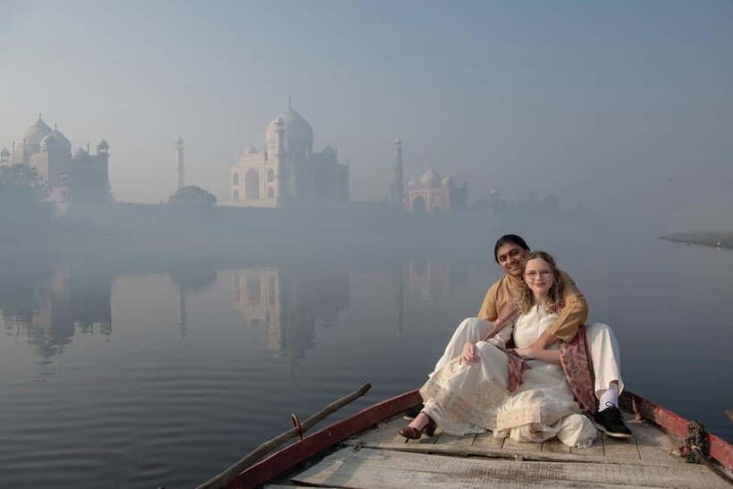 Delhi/Jaipur: Same Day Taj Mahal Agra Tour with Photographer - What Travelers Can Expect