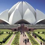 Delhi Luxury City Spiritual Sites Half or Full Day Tour - Morning Exploration: Historic and Bustling Streets