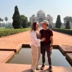 Delhi: Private Full-Day Tour of Old & New Delhi Highlights - What Sets This Tour Apart