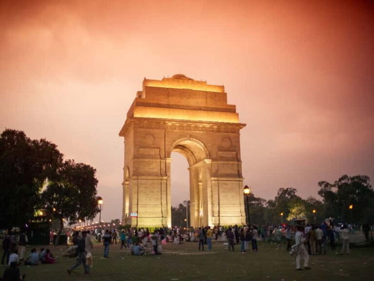 Delhi: Private Half-Day City Tour by Car with Water - Why This Tour Offers Great Value
