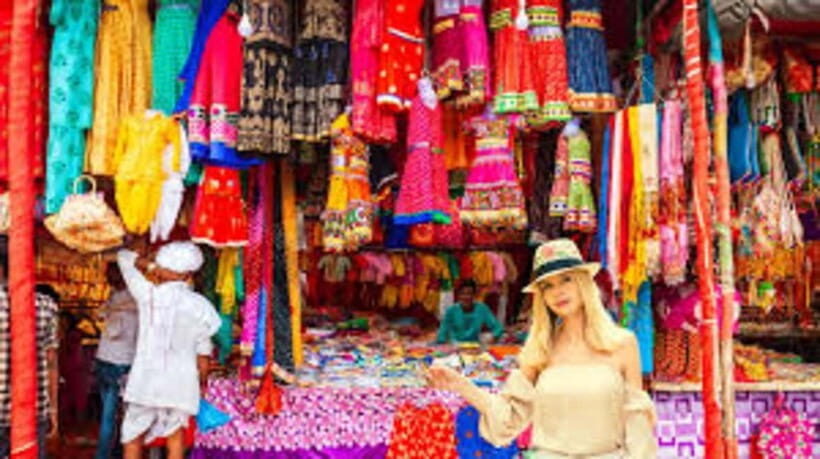 Delhi: Private Half-Day Guided Shopping Tour with Transfer - What Does the Price Get You?