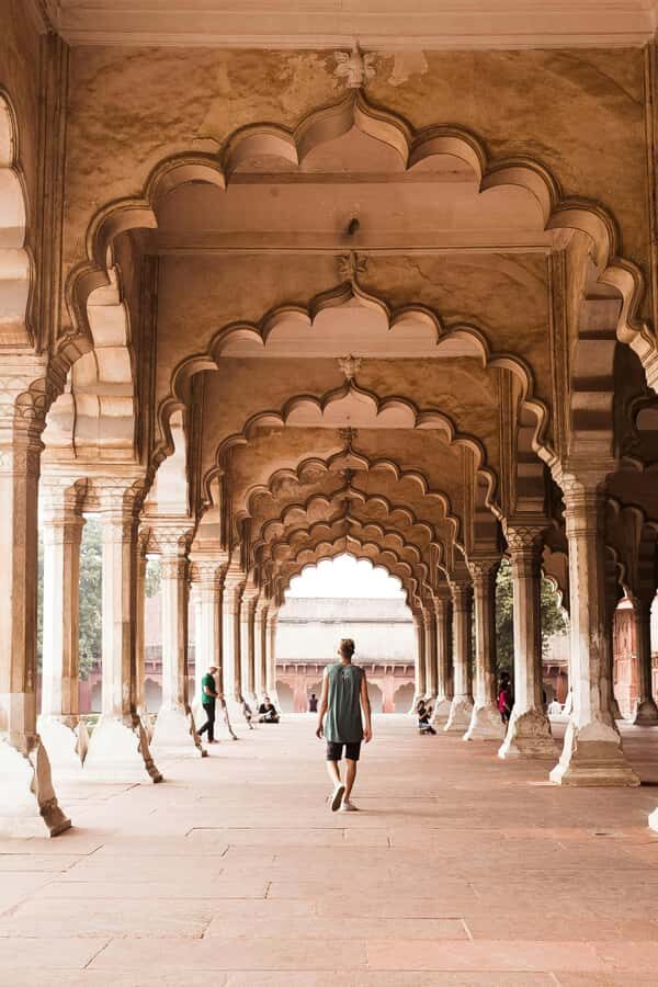 Delhi: Red Fort Skip-the-Line Tour with Hotel Pickup - The Itinerary in Detail