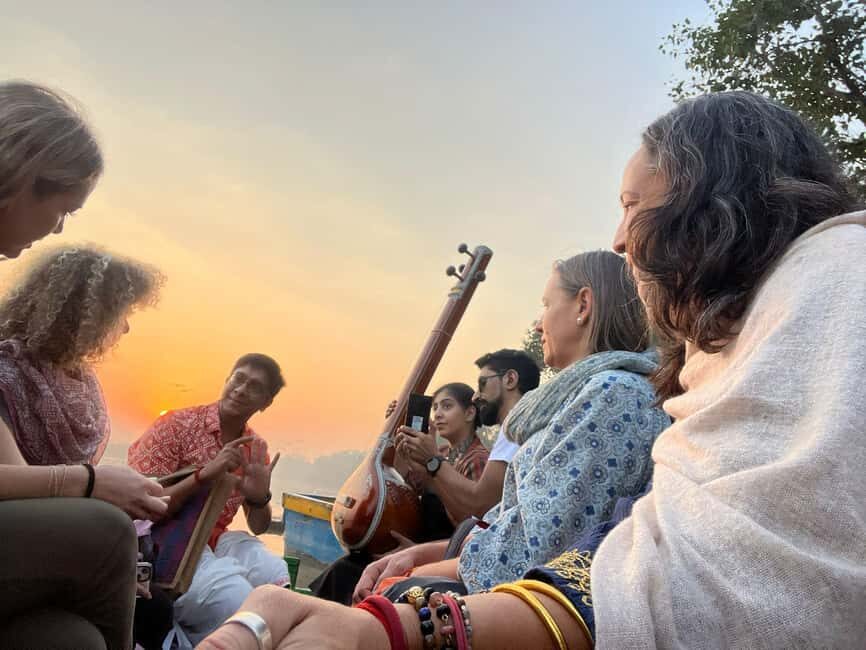 Delhi: Spiritual Musing & Boat Trip with Folk Musician Guide - Mid-River Meditation and Folk Music: Harmony in Simplicity