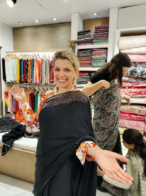 Delhi: Wedding Shopping Tour with Female Consultant - What Sets This Tour Apart?  