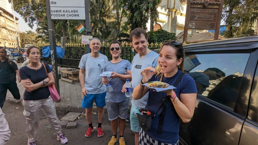 Discover Mumbai's street & beach with Vegetarian food tour - Who Should Book This Tour?