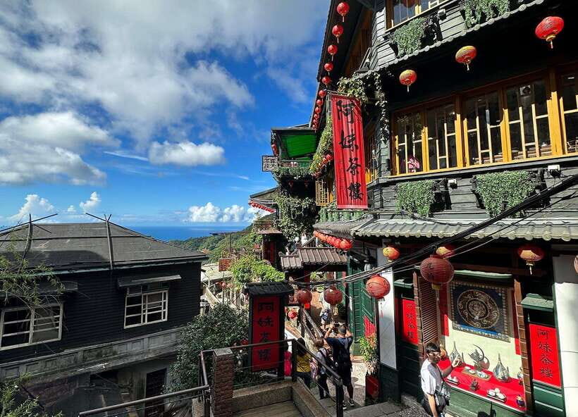 Discover Taiwan's Charms: Jiufen & Shifen Private Day Tour - Detailed Breakdown of the Itinerary