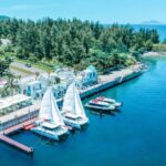 Discovery the Magnificent Son Tra Peninsula by Aphrodite S16 Yach - Relaxing on the Yacht