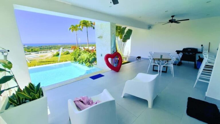 Dominican Cooking Class: Make "Los 3 Golpes" in a Luxury Villa - The Setting: Luxury Villas with Spectacular Views