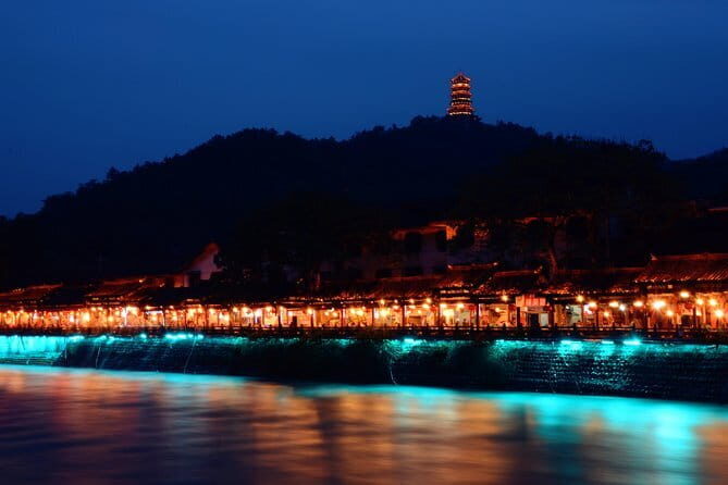 Dujiangyan Foodie Night Tour in Guanxian ancient town - How the Itinerary Comes Together